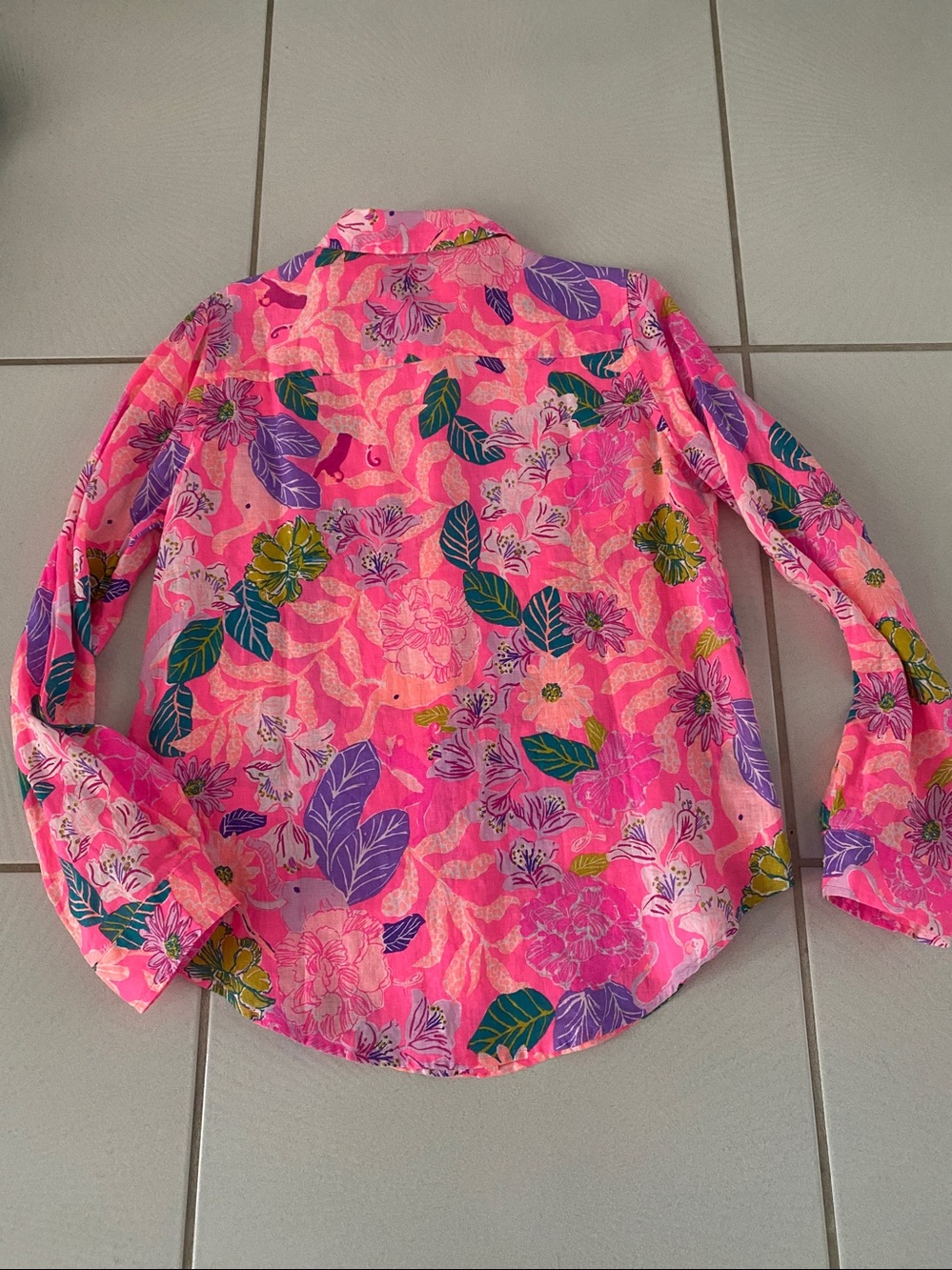 NWT Lilly Pulitzer 💯linen Sea View Button Down Pink Isle Best of Friends Medium - Picture 3 of 4